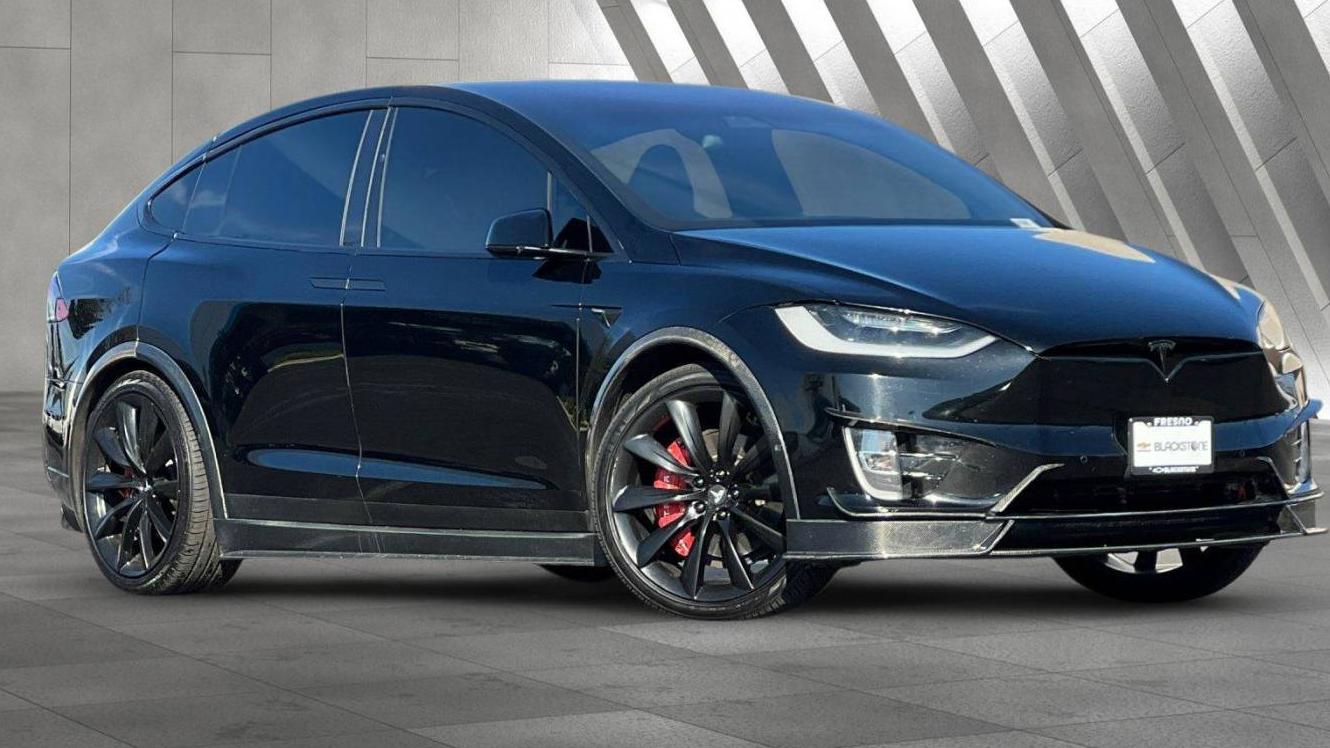 TESLA MODEL X 2018 5YJXCAE27JF088120 image